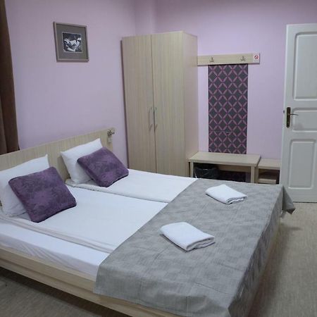Guest House Golden Coin Nis Luaran gambar