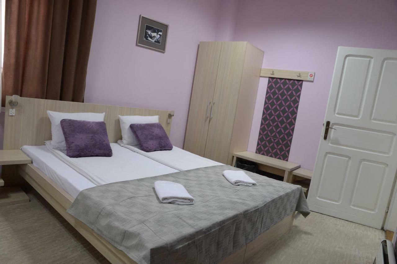 Guest House Golden Coin Nis Luaran gambar
