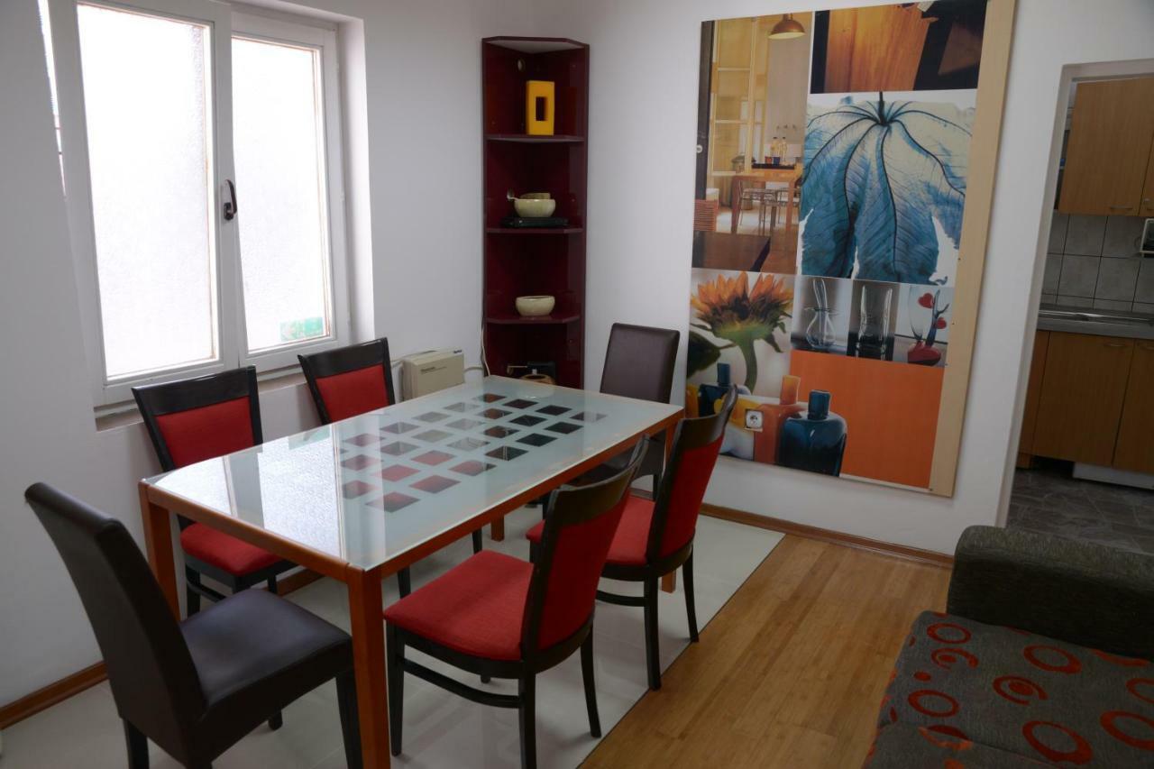 Guest House Golden Coin Nis Luaran gambar