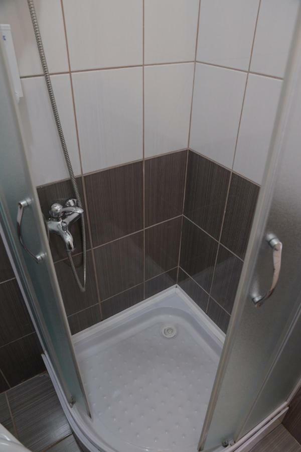 Guest House Golden Coin Nis Luaran gambar