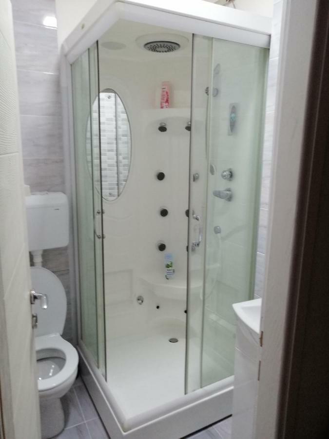 Guest House Golden Coin Nis Luaran gambar