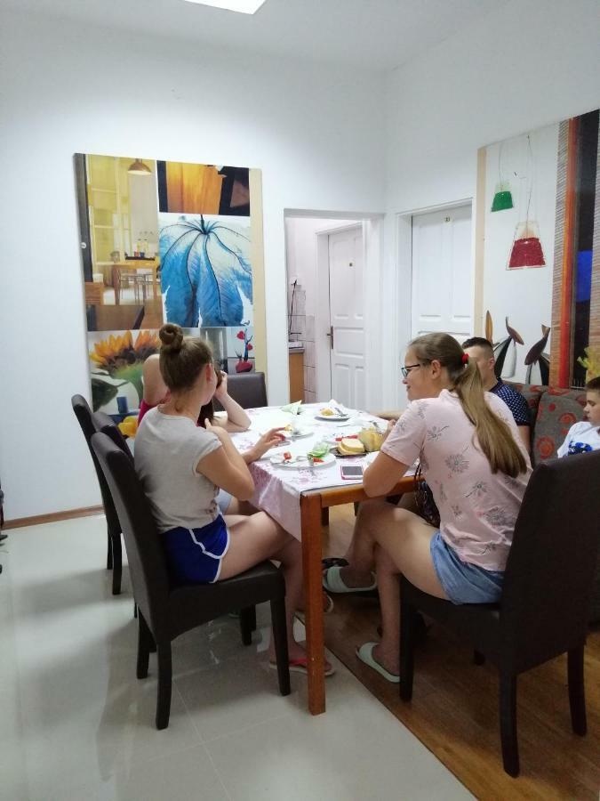 Guest House Golden Coin Nis Luaran gambar